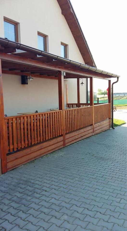 Penzion Kosik Tvrdonice Экстерьер фото